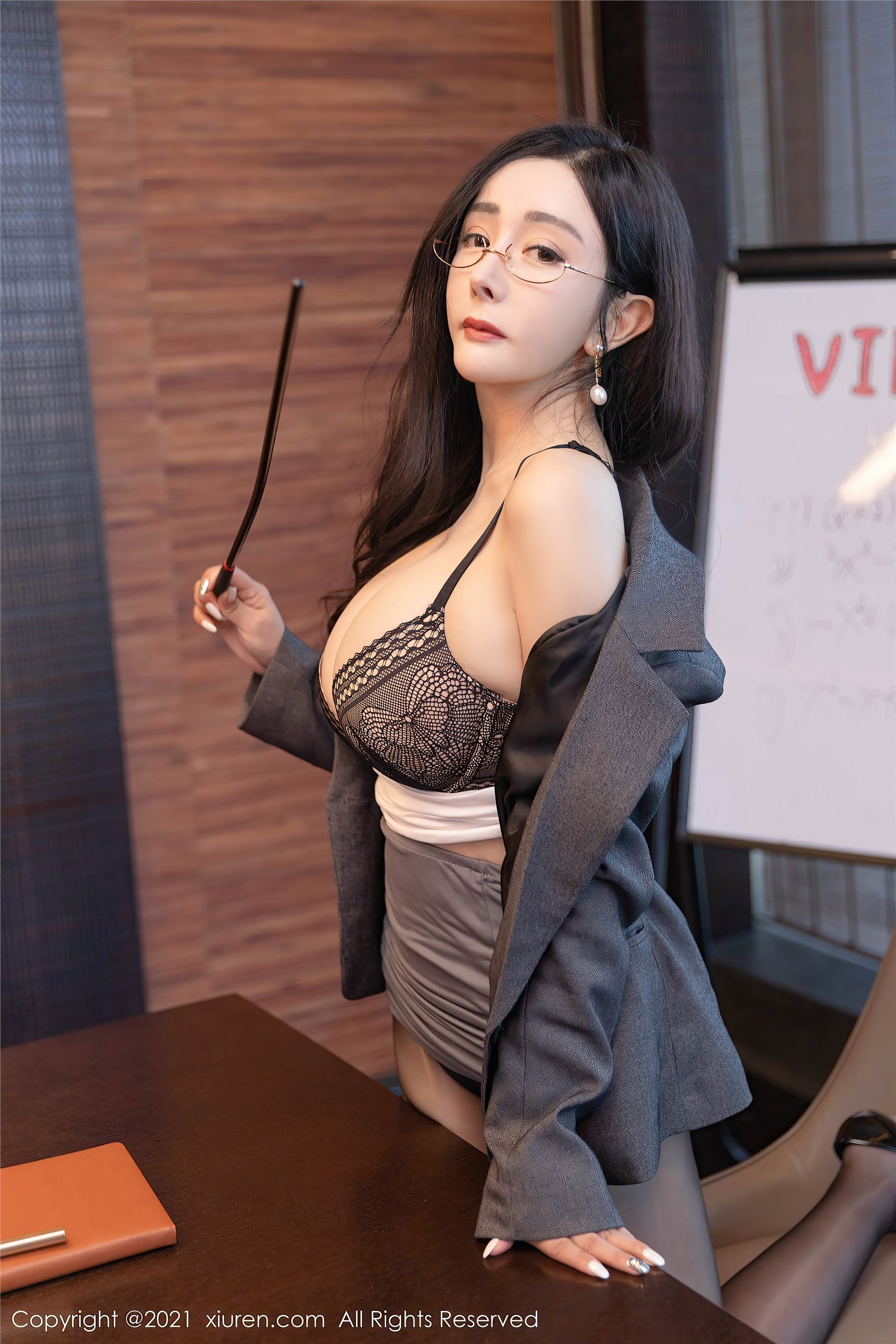 Xiuren秀人网 2021.10.15 NO.4072 允爾